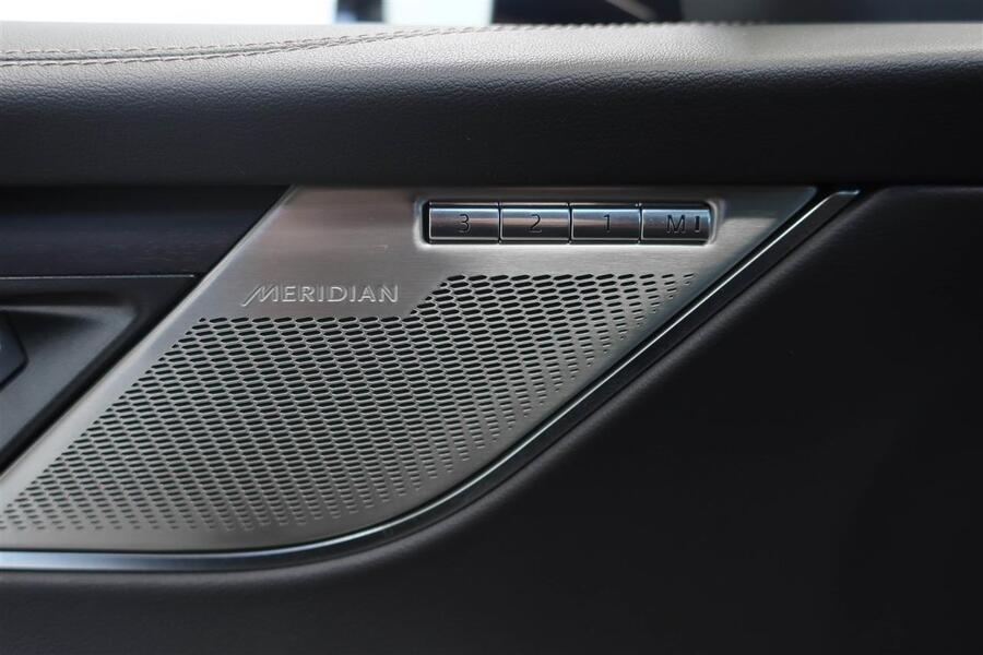 Jaguar F-PACE vaihtoauto