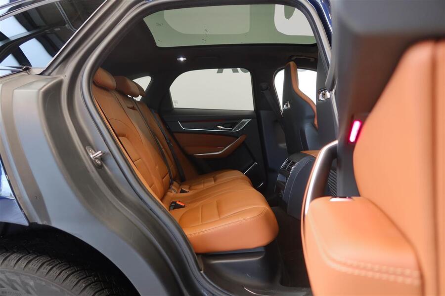 Jaguar F-PACE vaihtoauto