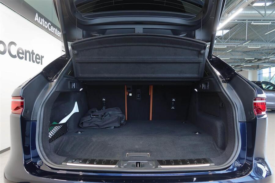 Jaguar F-PACE vaihtoauto