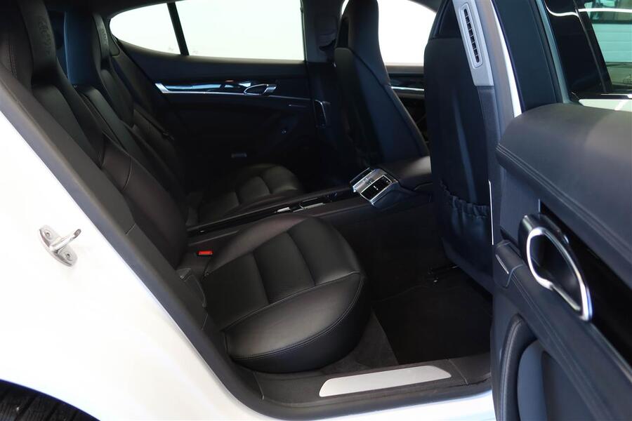 Porsche Panamera vaihtoauto