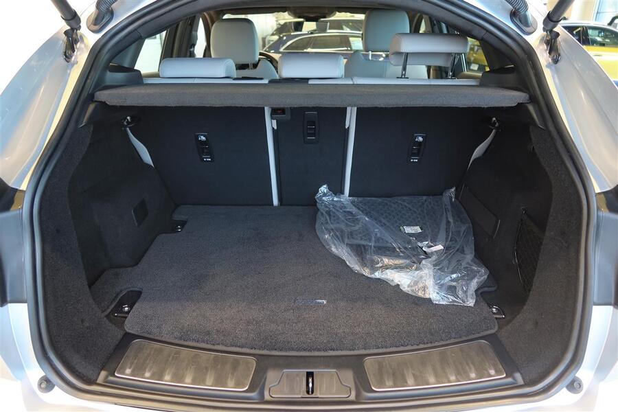 Jaguar E-PACE vaihtoauto