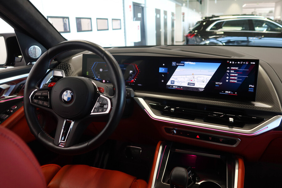 BMW XM vaihtoauto