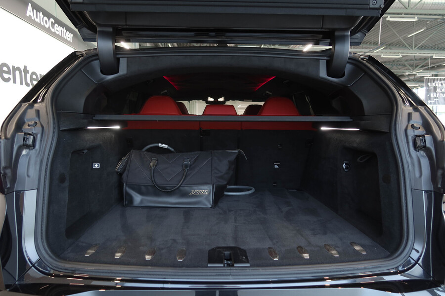 BMW XM vaihtoauto