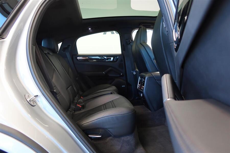 Porsche Cayenne vaihtoauto