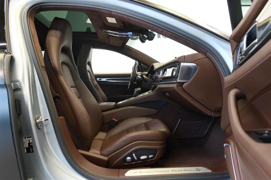 Porsche Panamera vaihtoauto