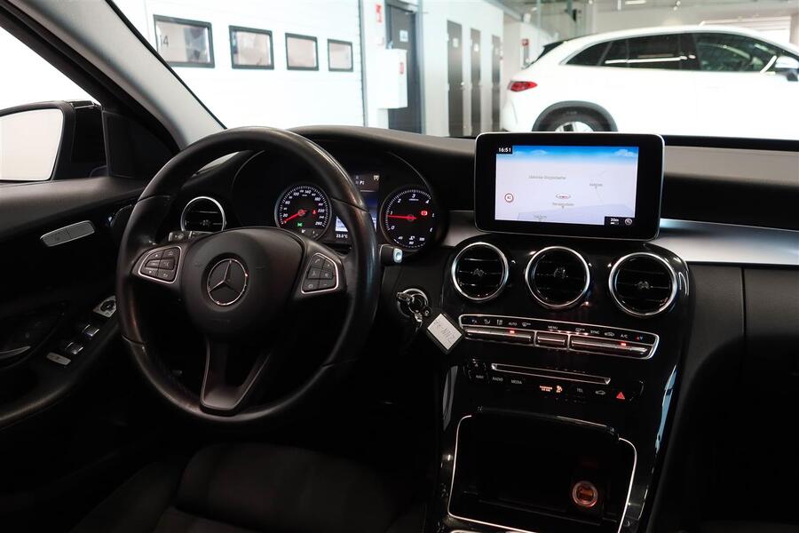 Mercedes-Benz C vaihtoauto