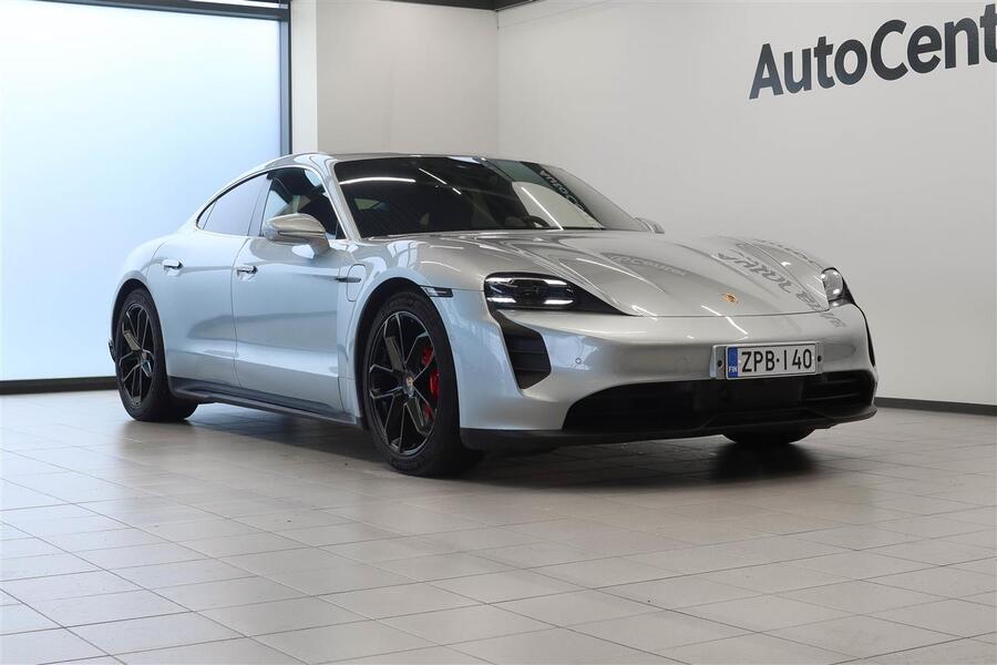 Porsche Taycan vaihtoauto