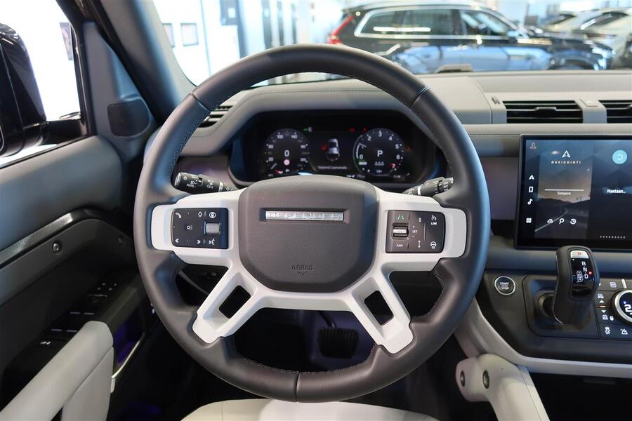 Land Rover Defender vaihtoauto