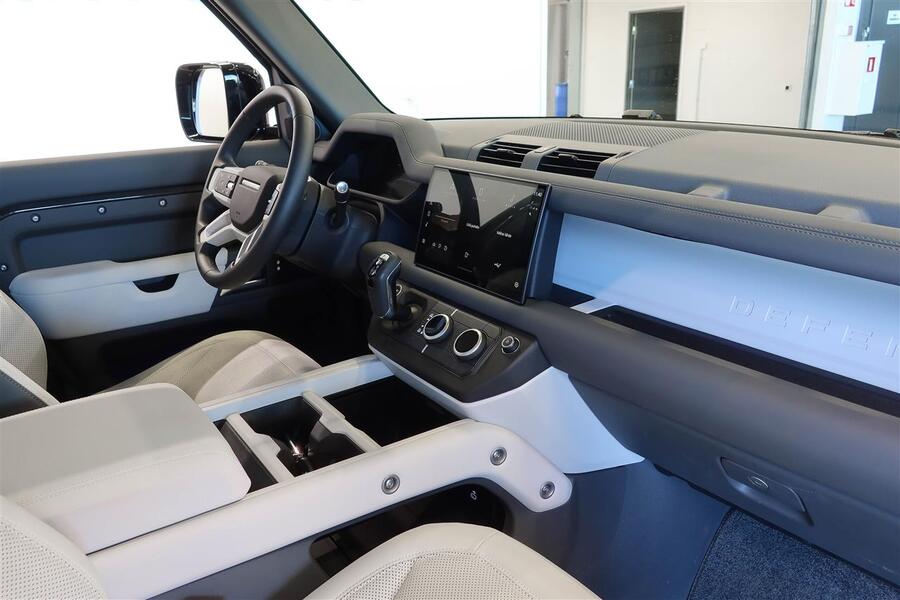 Land Rover Defender vaihtoauto
