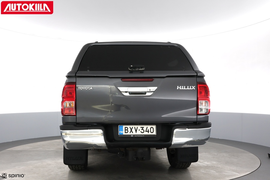 Toyota Hilux vaihtoauto