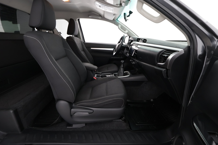 Toyota Hilux vaihtoauto