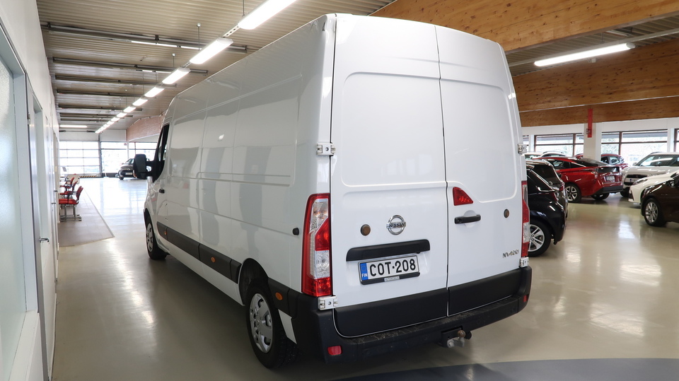 Nissan NV400 vaihtoauto