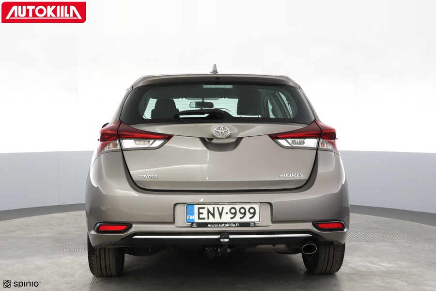 Toyota Auris vaihtoauto