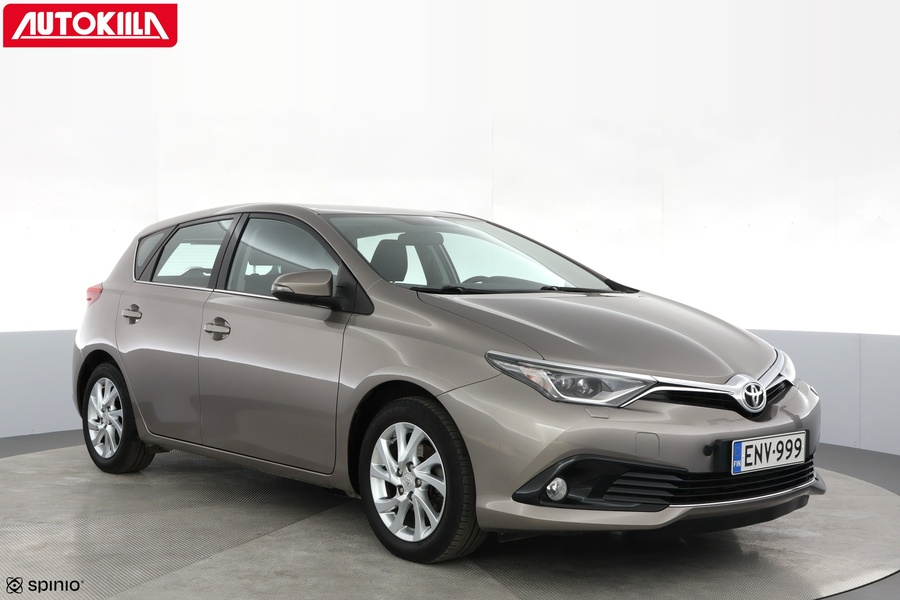 Toyota Auris vaihtoauto