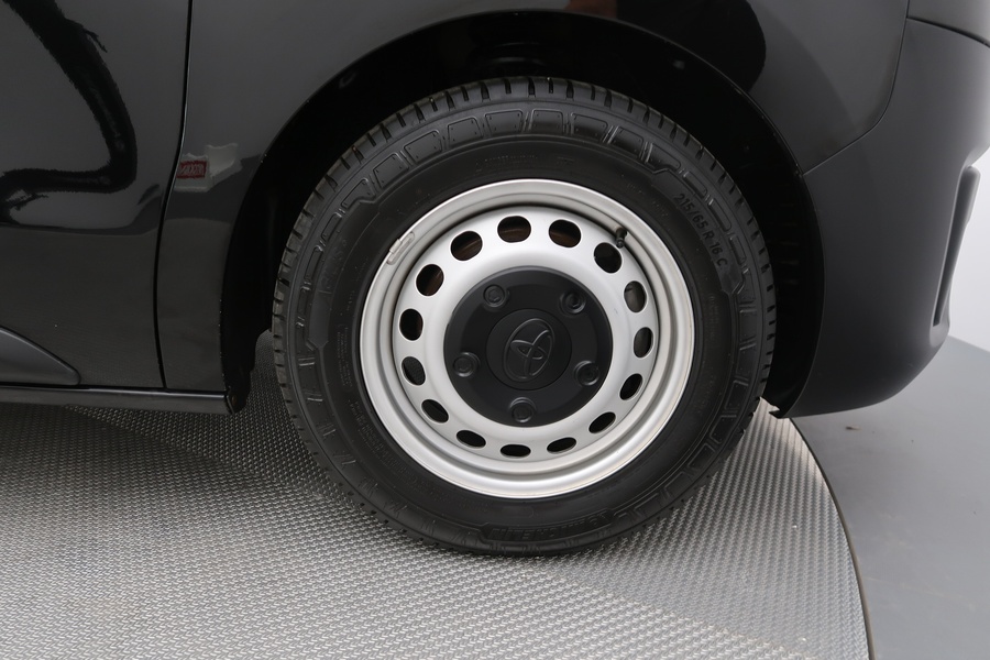 Toyota Proace Verso vaihtoauto