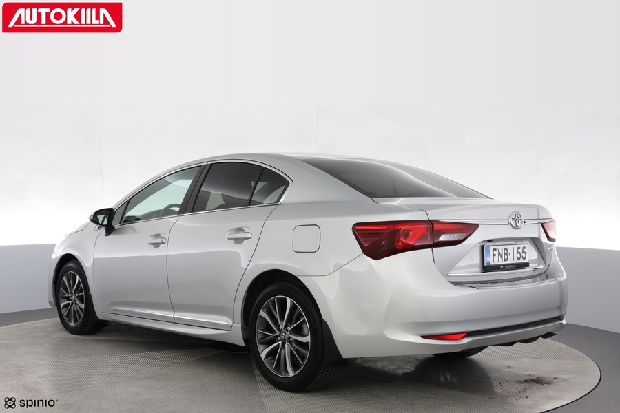 Toyota Avensis vaihtoauto