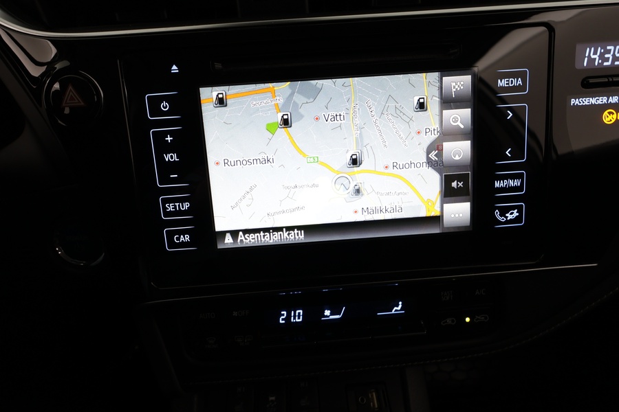 Toyota Auris vaihtoauto