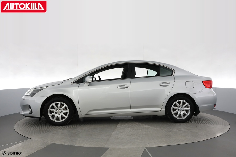 Toyota Avensis vaihtoauto