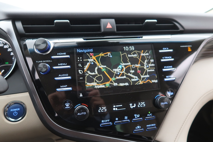 Toyota Camry vaihtoauto