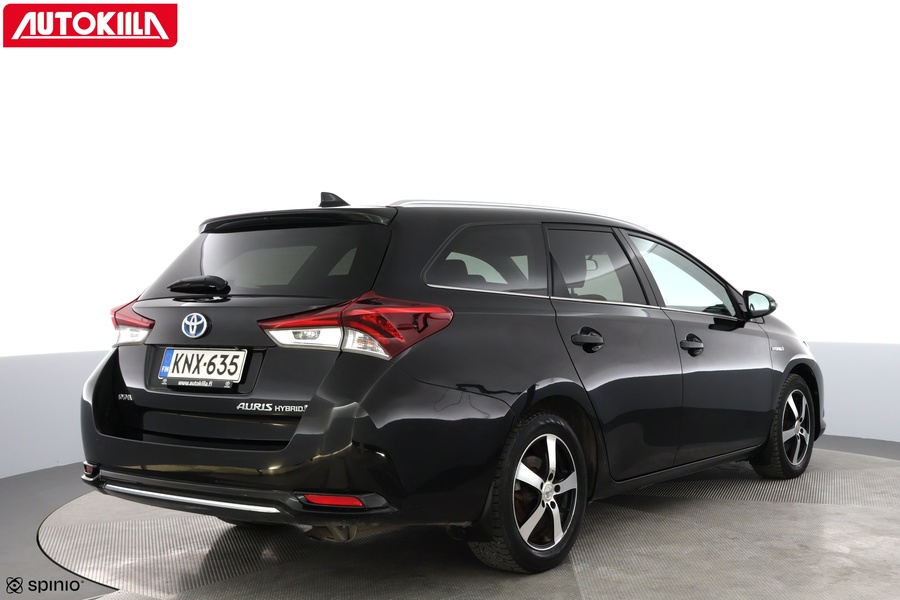 Toyota Auris vaihtoauto