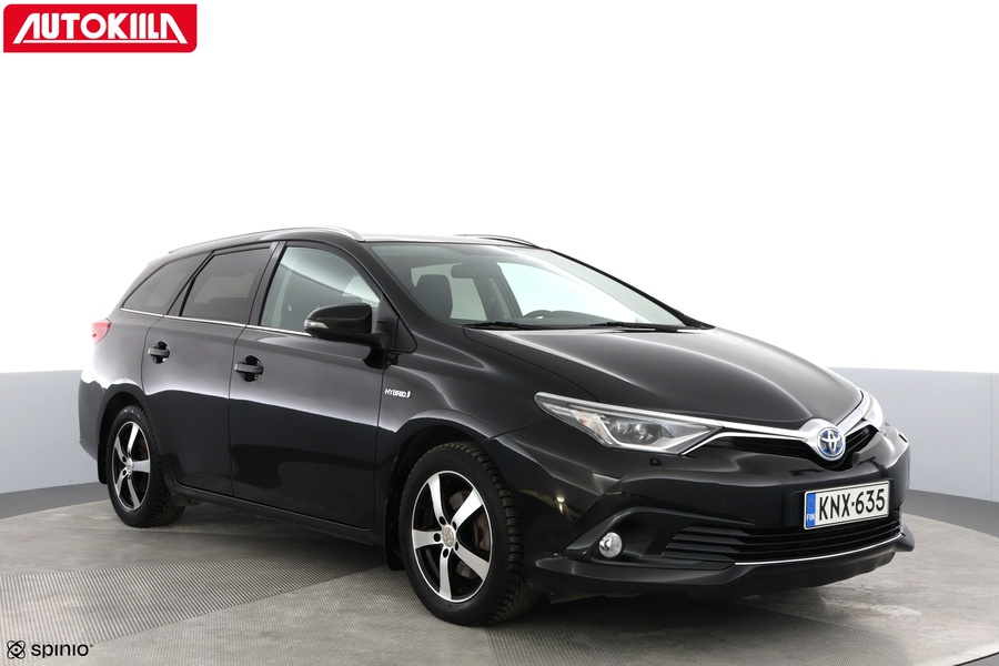Toyota Auris vaihtoauto