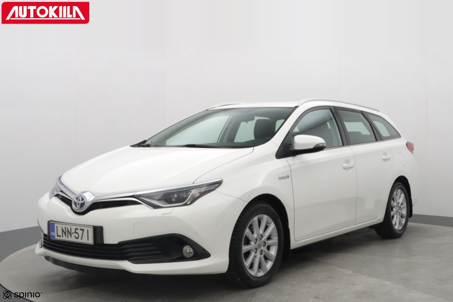 Toyota Auris vaihtoauto