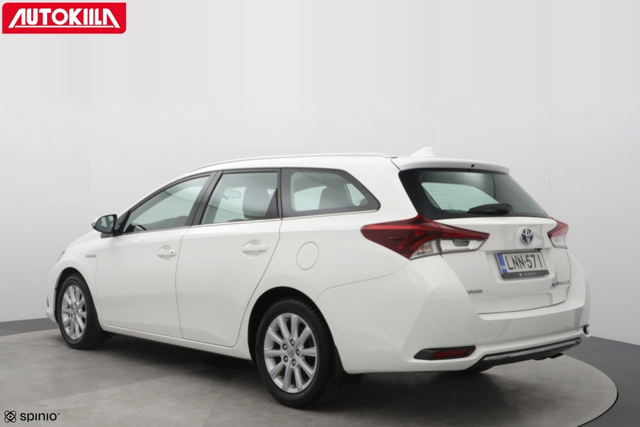 Toyota Auris vaihtoauto