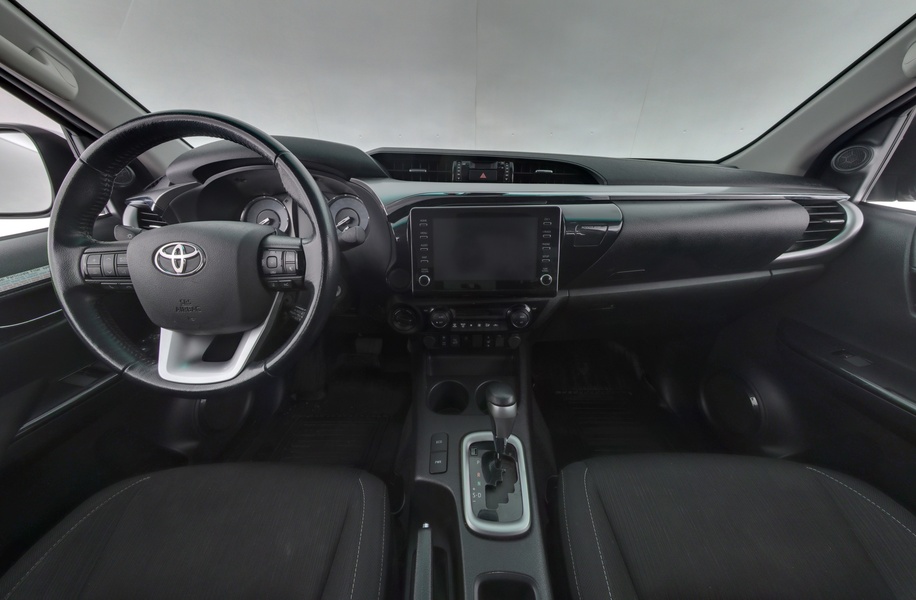 Toyota Hilux vaihtoauto