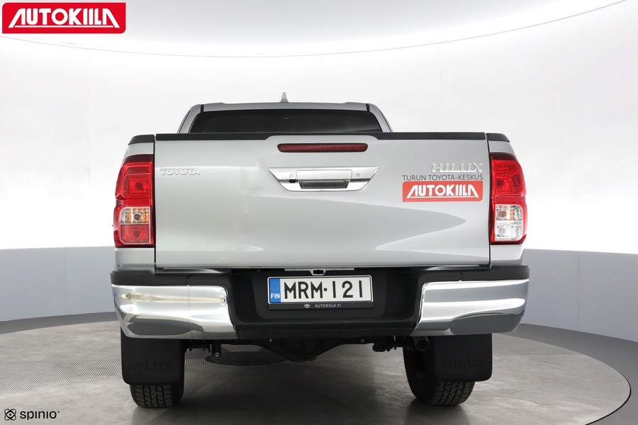 Toyota Hilux vaihtoauto