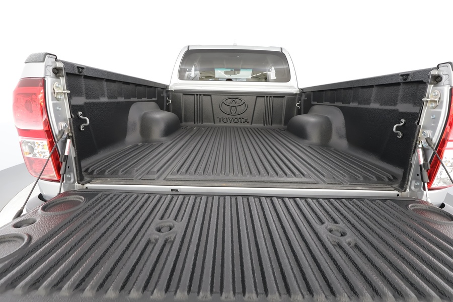 Toyota Hilux vaihtoauto