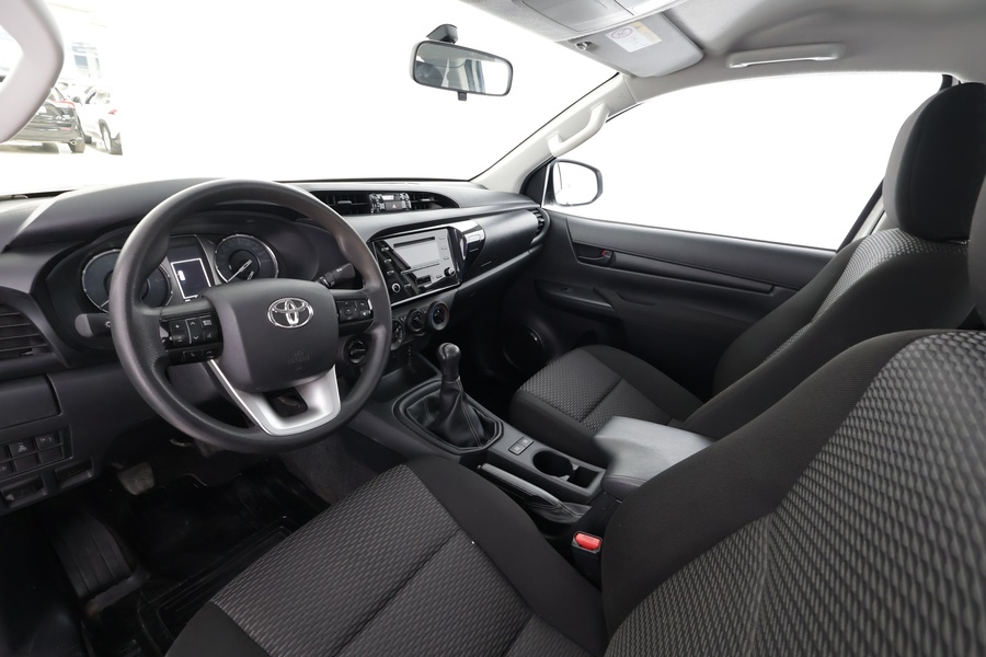 Toyota Hilux vaihtoauto