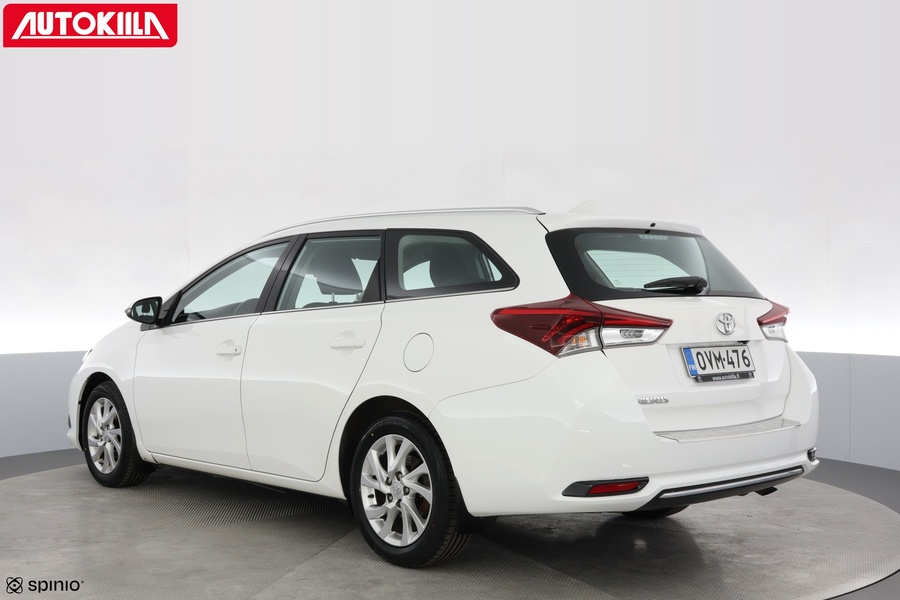 Toyota Auris vaihtoauto