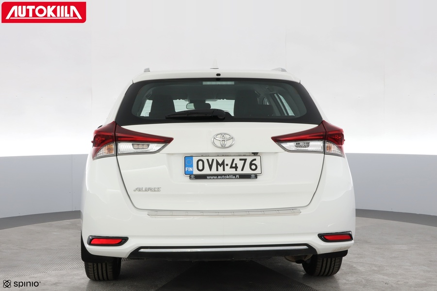 Toyota Auris vaihtoauto