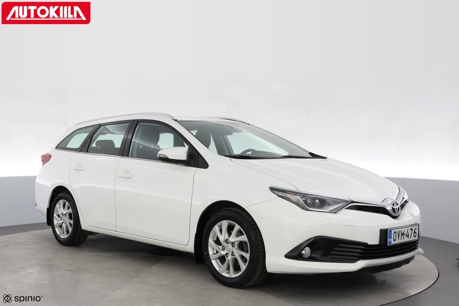 Toyota Auris vaihtoauto