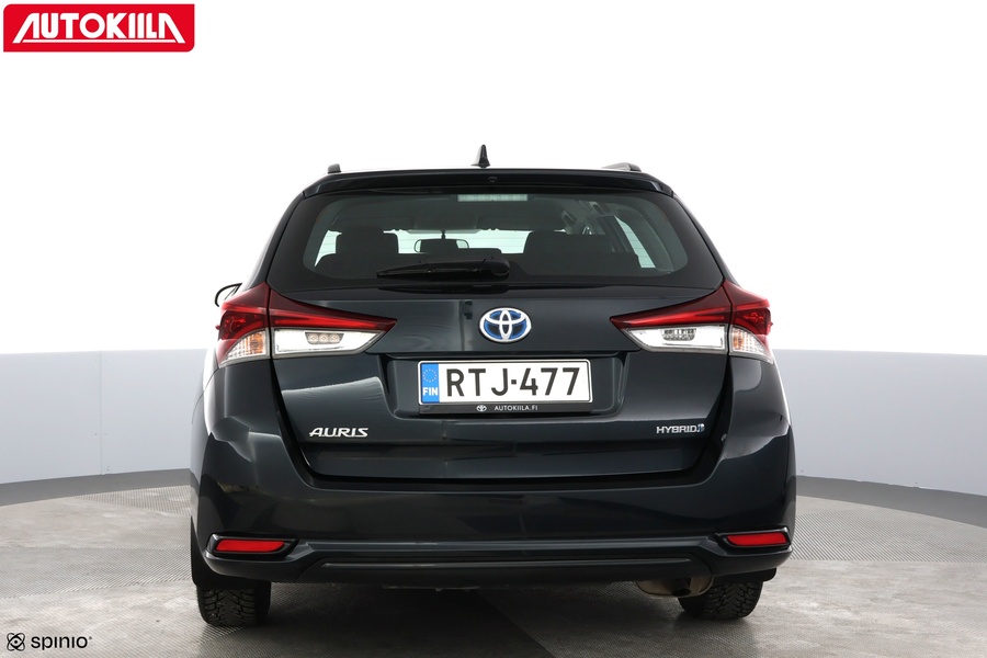 Toyota Auris vaihtoauto