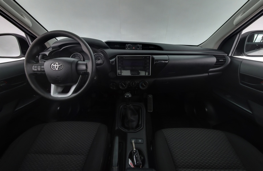 Toyota Hilux vaihtoauto