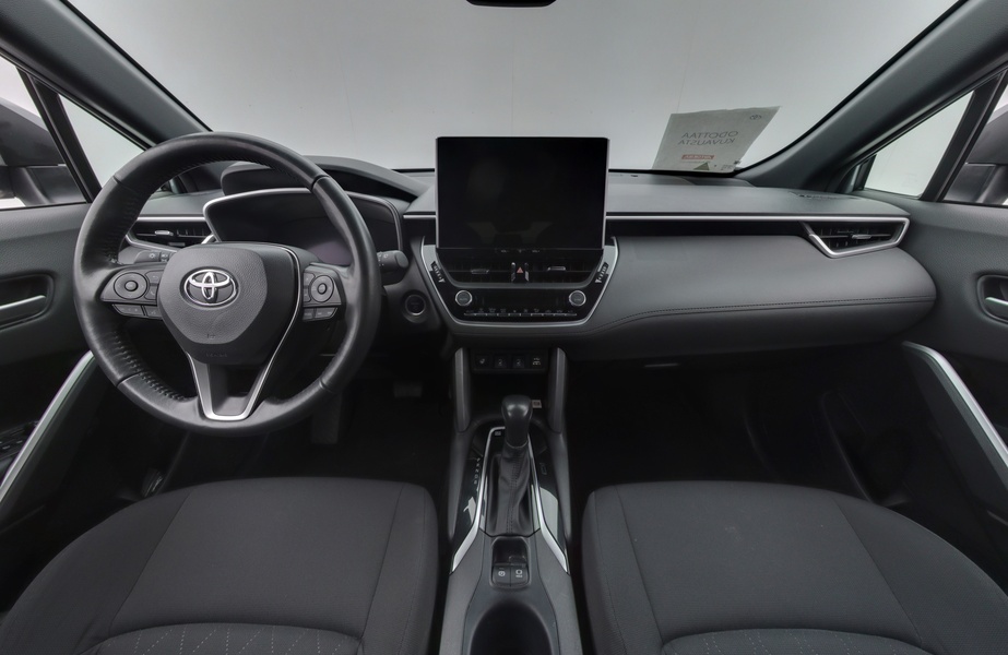 Toyota Corolla Cross vaihtoauto