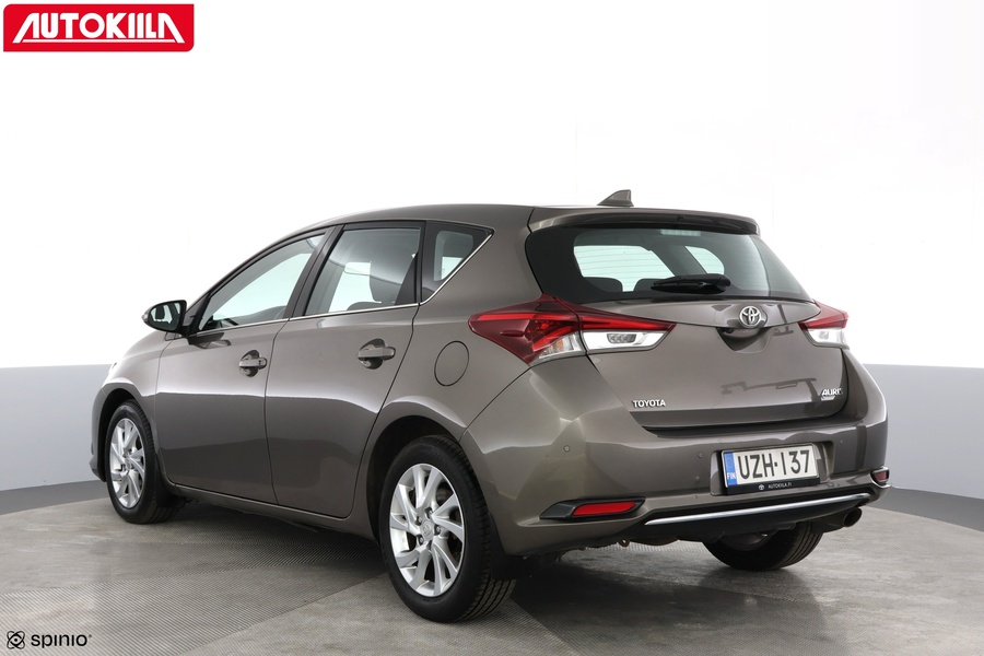 Toyota Auris vaihtoauto