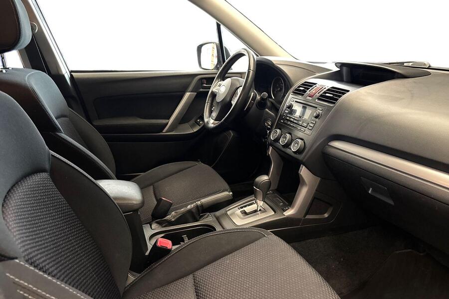 Subaru Forester vaihtoauto