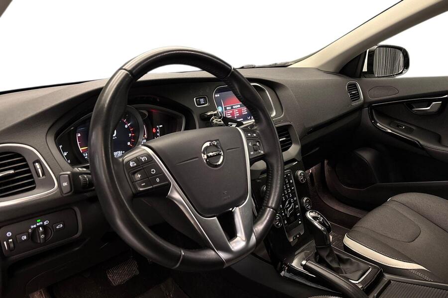 Volvo V40 vaihtoauto