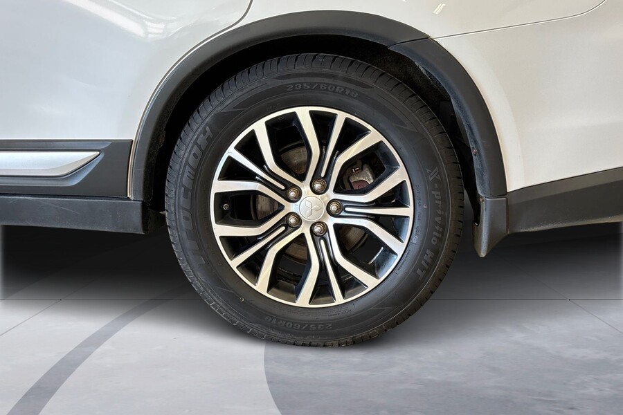 Mitsubishi Outlander vaihtoauto