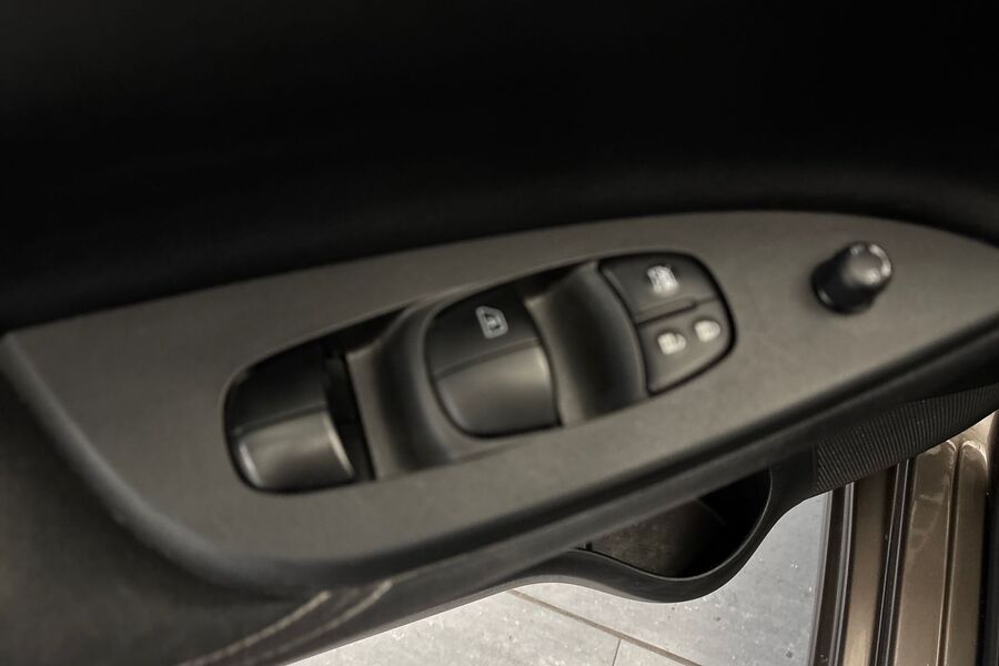 Nissan Pulsar vaihtoauto