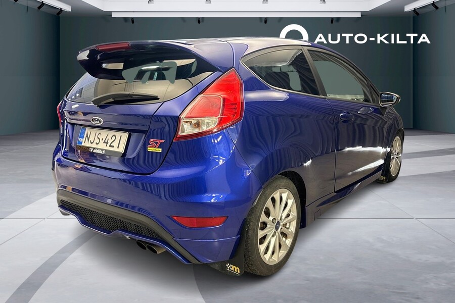 Ford Fiesta vaihtoauto