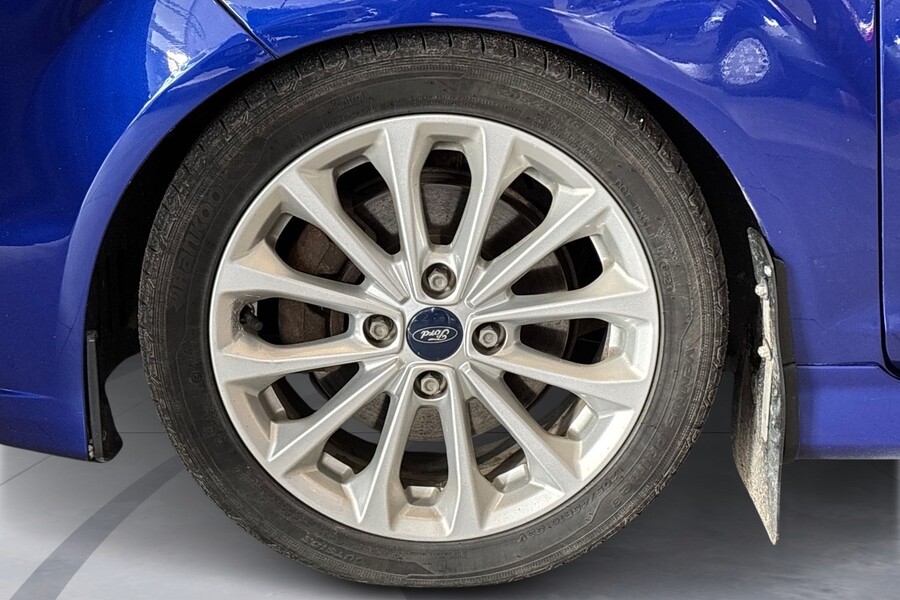 Ford Fiesta vaihtoauto