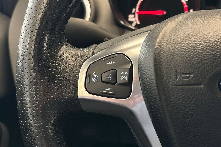 Ford Fiesta vaihtoauto