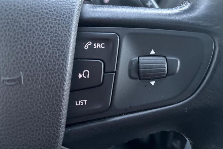 Opel Vivaro vaihtoauto