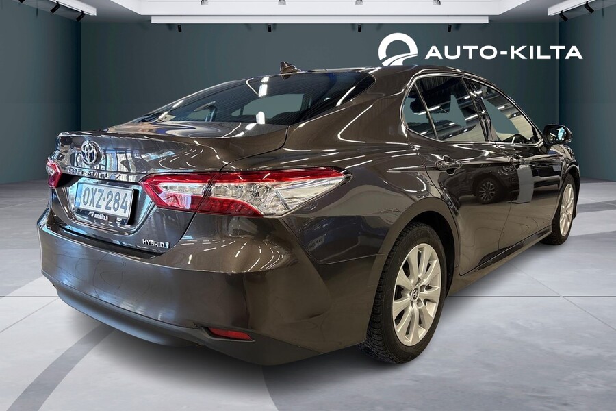 Toyota Camry vaihtoauto