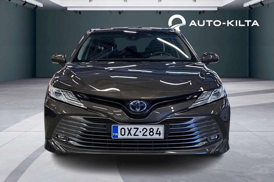 Toyota Camry vaihtoauto