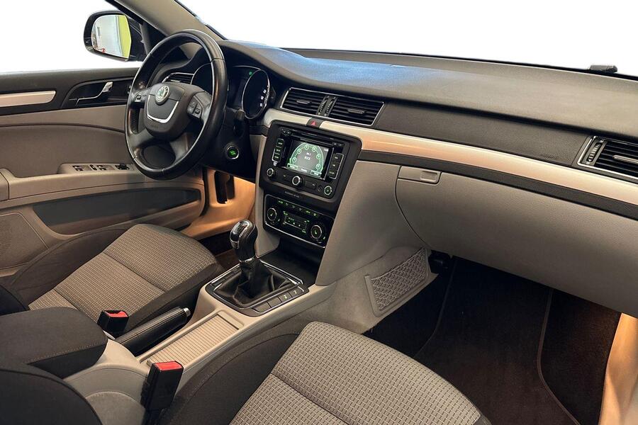 Skoda Superb vaihtoauto