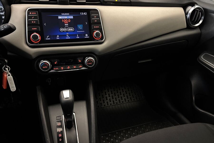 Nissan Micra vaihtoauto